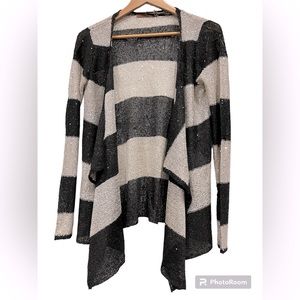 Delicate sequin open front evening cardigan, black & silver.  Size medium